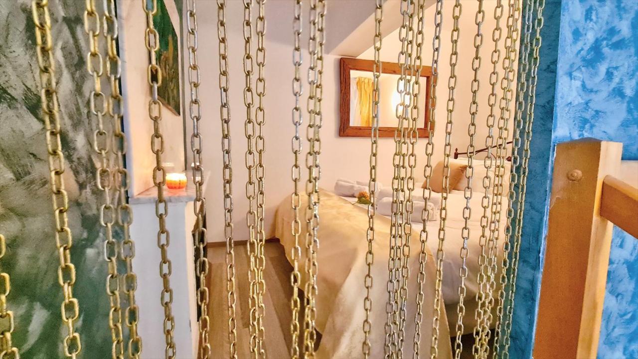 クルージュ＝ナポカRoyal Mansion In Unirii Squareアパートメント エクステリア 写真